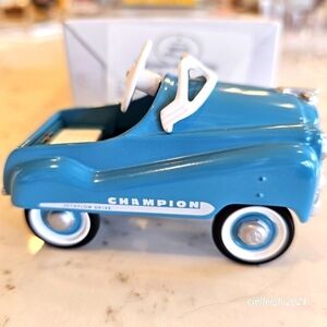 Hallmark Mini Kiddie Car Classics - 1955 Champion